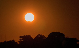 Vue de l'éclipse solaire observée depuis Rennes.