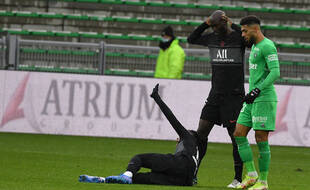 Neymar s'est blessé à Saint-Etienne, dimanche.