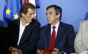 Le député Jérôme Chartier (à g.), avec François Fillon à un barbecue de militants de l'UMP, à Piscop (Val-d'Oise), le 21 septembre 2014.