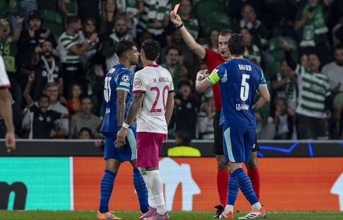 Sporting - OM : « C'est scandaleux », les Marseillais en colère contre l'arbitrage malgré la bêtise d'Emerson