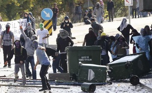 Heurts entre police et manifestants pour une intervention militaire de la Turquie à Kobané, le 9 octobre 2014 à Ankara