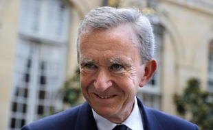 Le milliardaire français Bernard Arnault a créé en Belgique une fondation destinée à "protéger les intérêts de ses enfants" après son décès, a révélé jeudi le Parti du travail de Belgique (PTB), une formation d'extrême gauche.