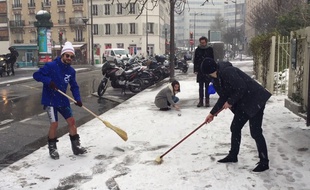 «20 Minutes» a lancé les JO d'hiver de Paris. Epreuve n°2: le curling.