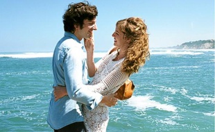 Alice (Louise Bourgoin) bouleverse les idées reçues de Marc Marronnier (Gaspard Proust).