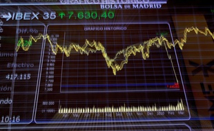 Evolution de l'indice IBEX 35 à la Bourse de Madrid, le 11 mars 2020.