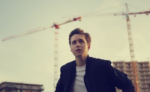 Le chanteur Tim Dup.