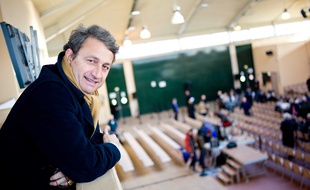 Bernard Carayon (LR), le maire de Lavaur, dans le Tarn.