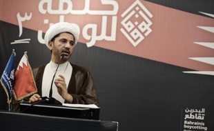 Le leader du Wefag, principal mouvement de l'opposition bahreinie, cheikh Ali Salmane, lors d'un rassemblement contre l'organisation des élections générales, le 20 novembre 2014 à Zinj, au sud de Manama