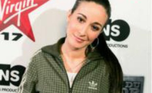 Kenza Farah à la cérémonie des Trophées du Hip Hop 2008 à l'Olympia, Paris, le 19 février 2008