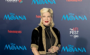 Tori Spelling à la première de "vaiana la légende du bout du monde".