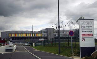 Le nouveau Centre hospitalier sud-francilien (CHSF), construit en partenariat public-privé, doit ouvrir lundi, accueillant ses premiers patients sur un site unique, avec huit mois de retard.