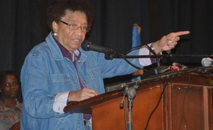 La présidente Ellen Johnson Sirleaf avait ordonné à ses ministres se trouvant hors du pays de rentrer au Liberia dans le cadre de l'état d'urgence décrété le 6 août