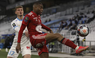 Le milieu de terrain du Stade Brestois Jean Lucas a été victime d'un accident de la route à Brest, le 12 mai 2021.