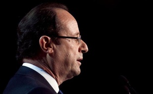 Le candidat PS à l'Elysée François Hollande a jugé la hausse de la TVA "inopportune, injuste, infondée et improvisée" en réagissant pour la première fois à l'intervention du chef de l'Etat la veille