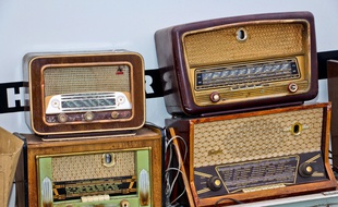 76,5% des Français écoutent la radio au moins une fois par jour.
