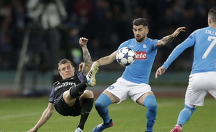 Naples fait souffrir le Real Madrid, en 8e de finale retour de Ligue des champions, le 7 mars 2017 à San Paolo.