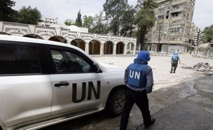 Les forces du régime syrien de Bachar al-Assad ont tué jeudi quatre étudiants et en ont arrêté 200 autres à Alep, deuxième ville du pays, faisant fi de la présence des observateurs internationaux de l'ONU et du cessez-le-feu instauré il y a près de trois semaines.