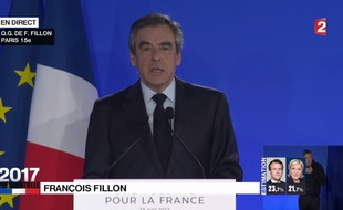 François Fillon s'exprime à l'issue du premier tour de la présidentielle, le 23 avril 2017.