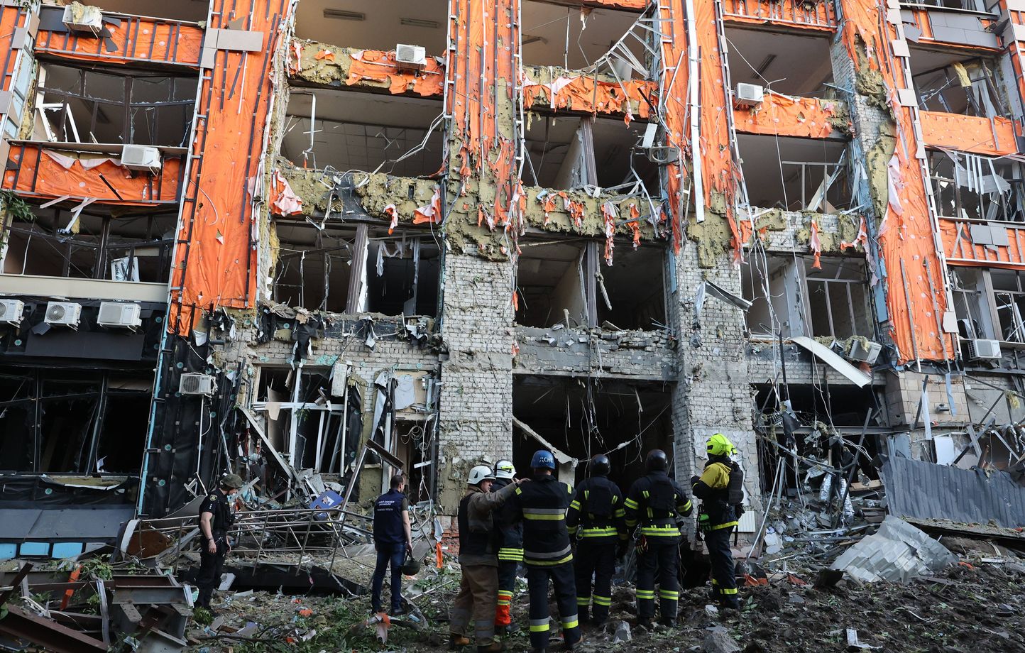 KHARKIV, UKRAINE - MAY 25, 2024 - Rescuers are seen outside an office building destroyed by a Russian missile strike in central Kharkiv, northeastern Ukraine. //UKRINFORMAGENCY_UKRINFORM2912/Credit:Vyacheslav Madiyevskyy/SIPA/2405261213