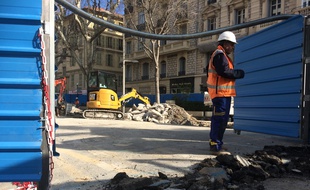 Selon la métropole, le boulevard Victor Hugo s'est affaissé de 42 centimètres au passage du tunnelier.
