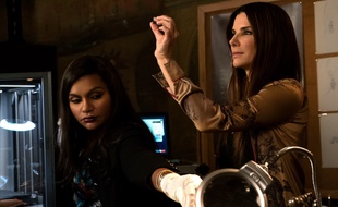 Sandra Bullock et Mindy Kaling das Ocean's 8 de Gary Ross