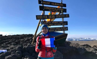 Vanessa Morales, une infirmière de la région toulousaine, a battu le record de vitesse d'ascension du Kilimandjaro, sans qu'il soit homologué.