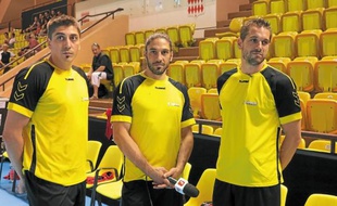 Benjamin Gille et ses deux frères aînés Bertrand et Guillaume, à Monaco.