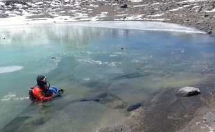 Frédéric Swierczynski à la sortie du lac.
