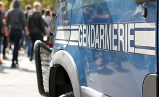 Illustration d'une voiture de gendarmerie.