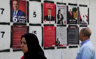 Des affiches à Tunis pour la campagne présidentielle le 4 septembre 2019.
