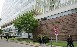 L'actuelle faculté de médecine est collée au site hospitalier Hôtel-Dieu.