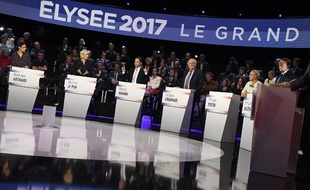 Les candidats à l'élection présidentielle 2017 lors du premier débat à 11, le 4 avril 2017.