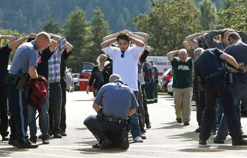 Serment Mortel Sur Le Campus Fusillade dans l'Oregon: Obama dénonce «la routine» des tueries