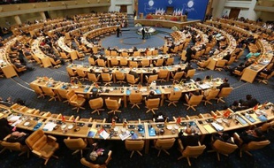 Le sommet des Non-Alignés de Téhéran s'est achevé vendredi soir après deux jours d'échanges parfois conflictuels sur la question nucléaire et la crise syrienne, qui ont éclipsé les efforts iraniens pour obtenir son soutien face aux Occidentaux.