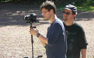 Guillaume Bouiges (à droite) et son directeur de la photographie, Marc Durand (à gauche) ont écrit la web-série ensembl.