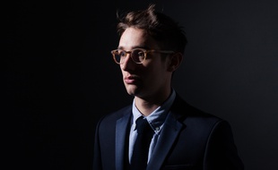 Ellis Ludwig-Leone a composé les deux albums de San Fermin.