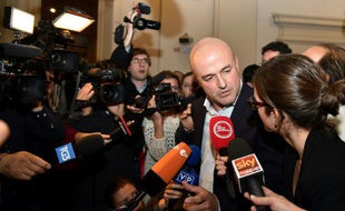 Le journaliste italien Gianluigi Nuzzi lors d'une conférence de presse pour promouvoir son livre "Chemin de croix" ("Via crucis"), le 4 novembre 2015 à Rome