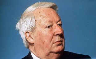 L'ancien Premier ministre britannique Edward Heath à Salisbury en Angleterre, le 12 octobre 1989