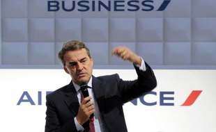Le PDG de Air France, Alexandre de Juniac, lors d'une conférence de presse, le 4 février 2014