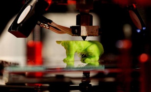 Une imprimante 3D de l'entreprise CB-Printer.
