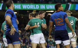 L'Irlande a largement dominé les Bleus à Cardiff.