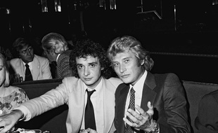 Michel Sardou et Johnny hallyday lors du du diner d'ouverture de l'Elysées Matignon. Paris, FRANCE - 16/09/1977