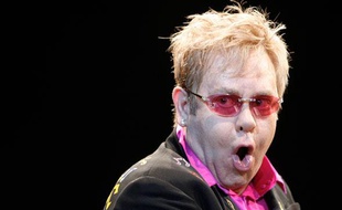 Le chanteur Elton John en concert à Lisbonne, Portugal, le 28 juin 2009.