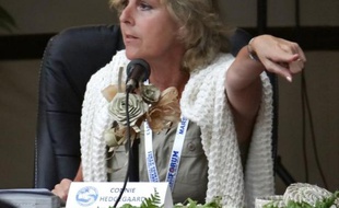 La commissaire européenne chargée du climat Connie Hedegaard a souligné mercredi qu'avoir vu de ses propres yeux l'impact de la montée des eaux sur les petits pays du Pacifique lui avait fait prendre conscience de l'urgence de la situation.