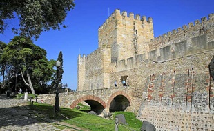 Au restaurant Chapito à Mesa, les clients peuvent déguster des spécialités tout en admirant le château de Saint-Georges.