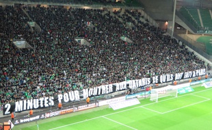 La banderole "2 minutes pour montrer aux Qataris ce qu'ils ont fait à Paris" a été déployée et accompagnée d'un silence total au début d'ASSE-PSG le 31 janvier.