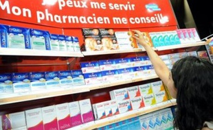 "Ne vous précipiter sur les médicaments" quand un enfant de moins deux ans tousse: la toux est un réflexe naturel utile qu'il faut respecter, même si elle ne disparaît pas toujours rapidement après une rhinopharyngite ou une bronchite virale.