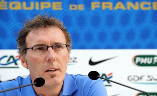 Laurent Blanc lors de sa conférence à Clairefontaine (Yvelines) sur la préparation du match amical Allemagne-France, le 27 février 2012.