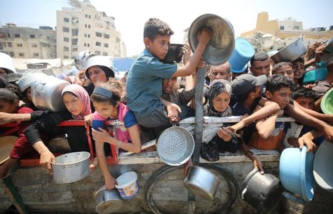 Le Royaume-Uni dit se préparer à larguer de l’aide humanitaire à Gaza