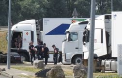 Un migrant découvert mort dans une zone logistique près de Calais